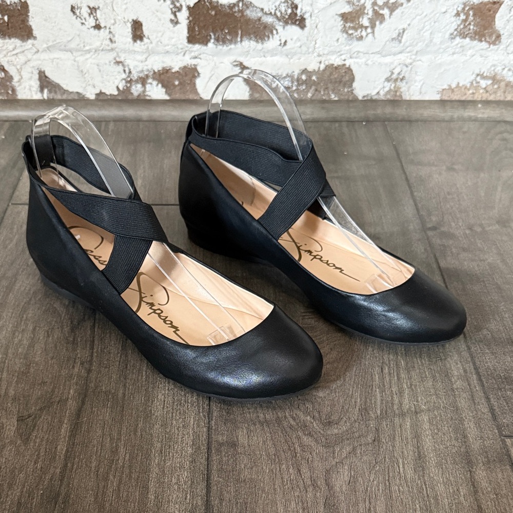 Jessica Simpson Mandayss Black Ballet Flats with Elastic Straps